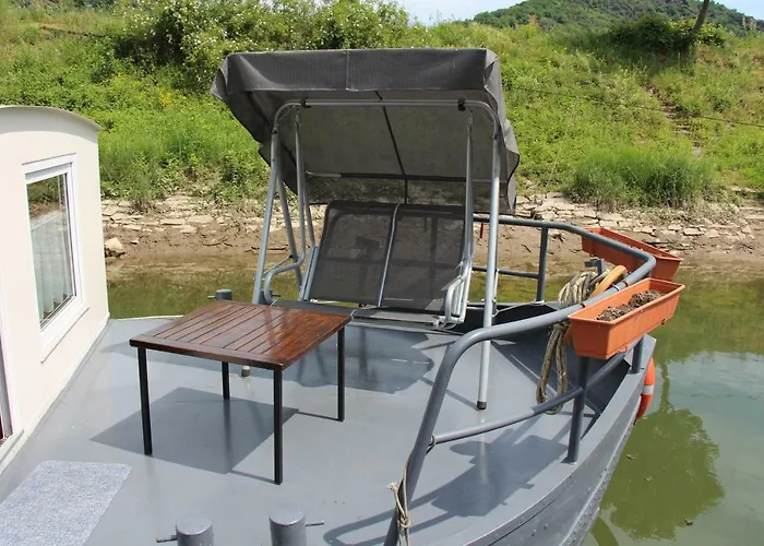 Botel Hausboot Bounty *